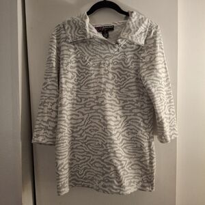 Peck & Peck Women's White and Gray Patterned Pullover